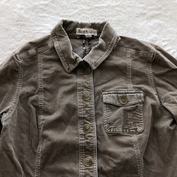 Beautiful Vintage Bass Jacket - Picture 6 of 15